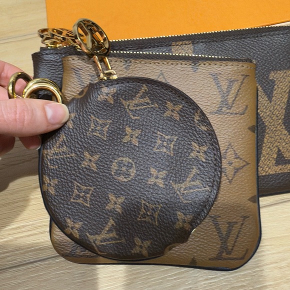 Louis Vuitton Trio Pouch Wristlet Set - Picture 5 of 10